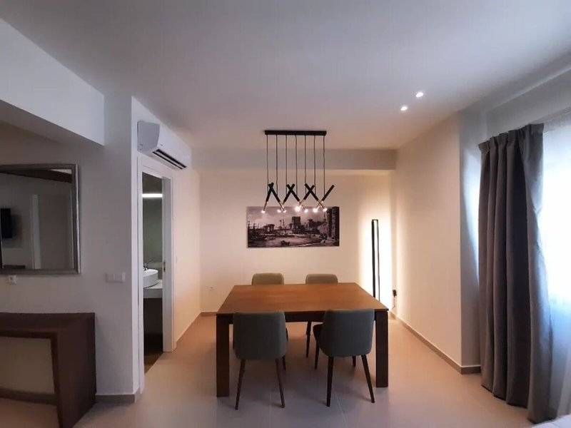Elite Centre 5