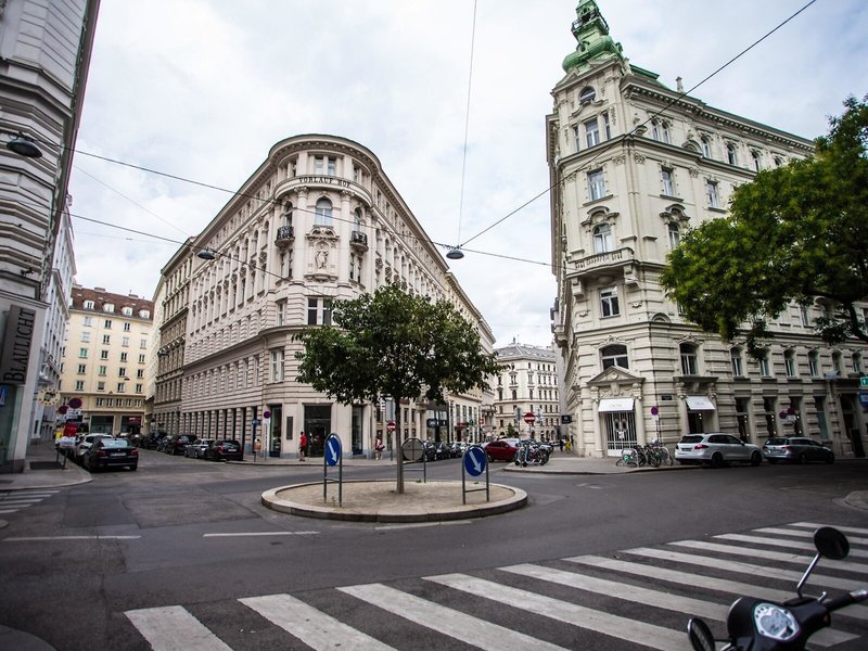 Pension Central 2