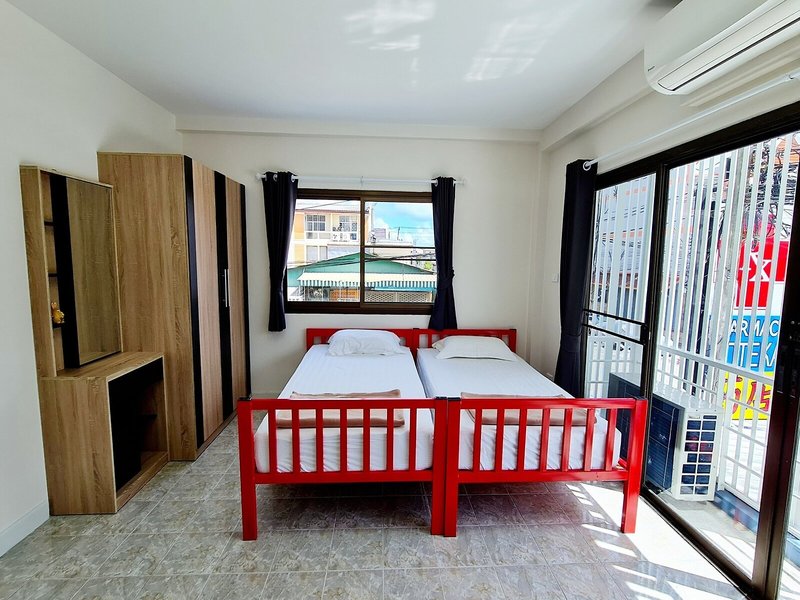 Tp House Naka 8