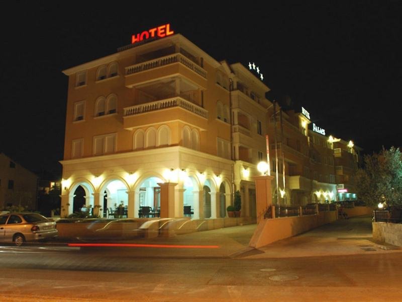 Palace Trogir 3