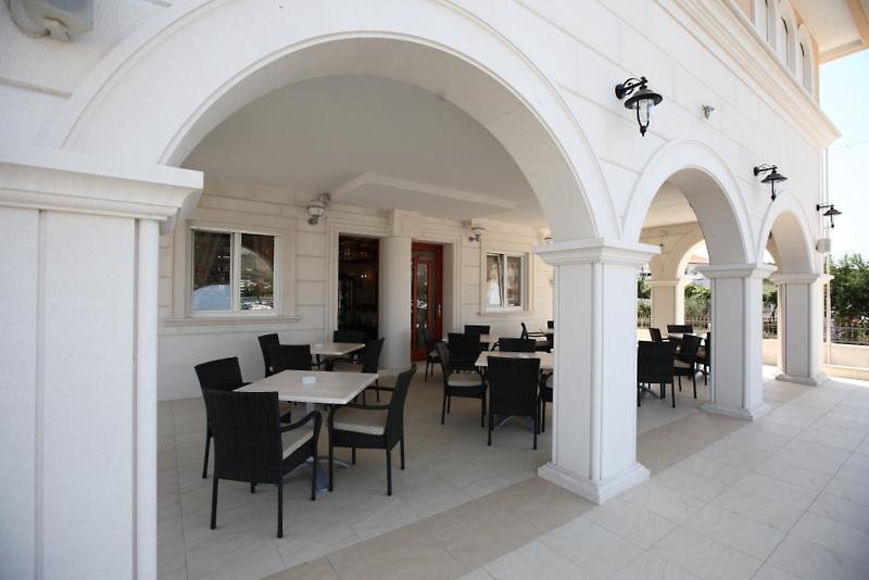 Palace Trogir 16