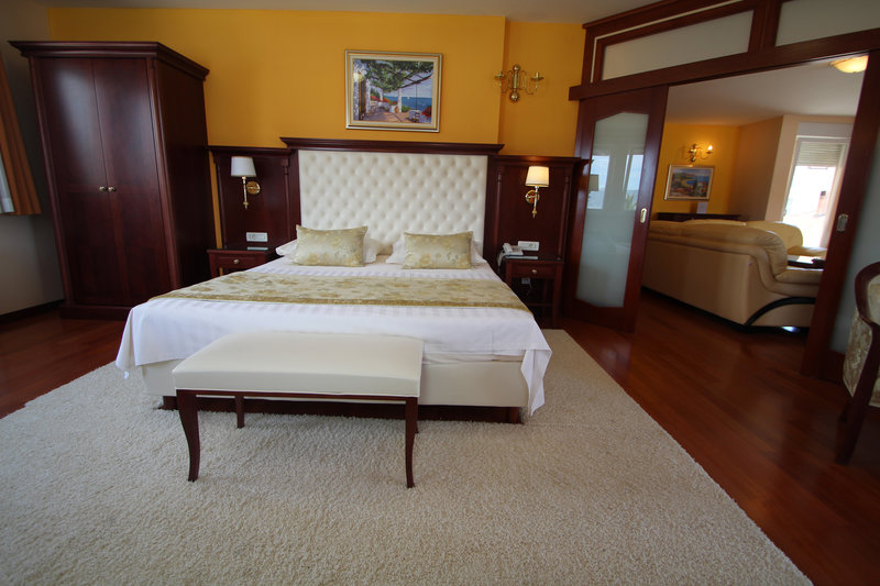 Palace Trogir 11