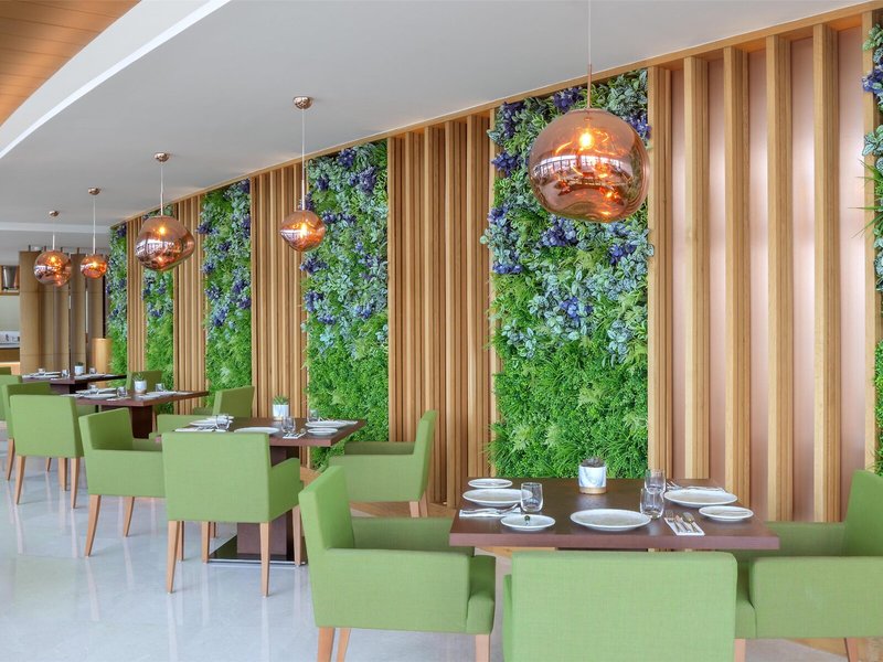 Hilton Dubai Creek Residences 16