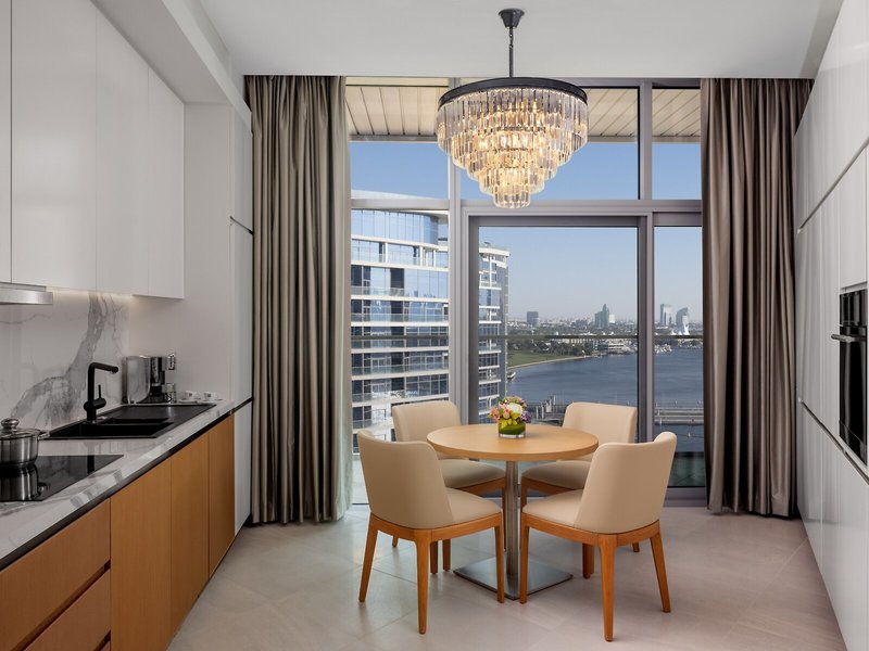 Hilton Dubai Creek Residences 18
