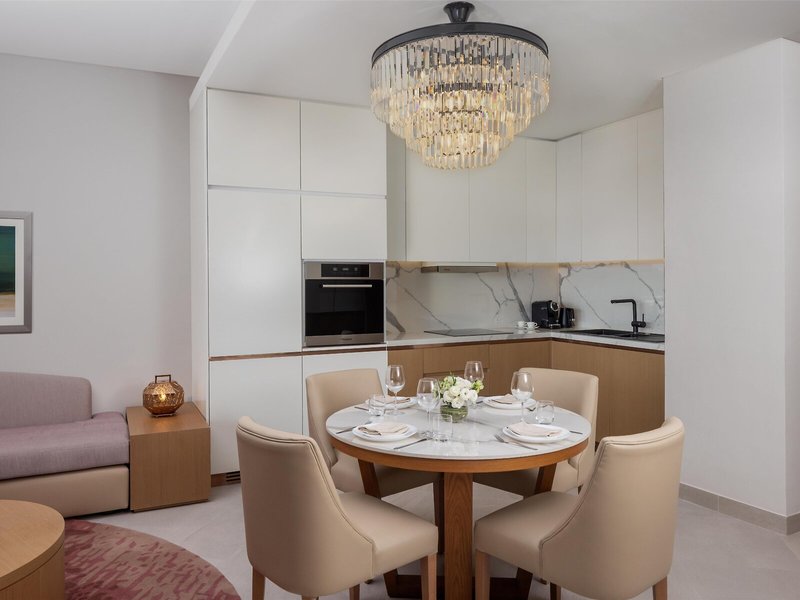 Hilton Dubai Creek Residences 21