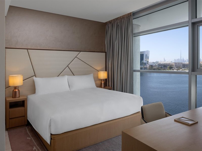 Hilton Dubai Creek Residences 30