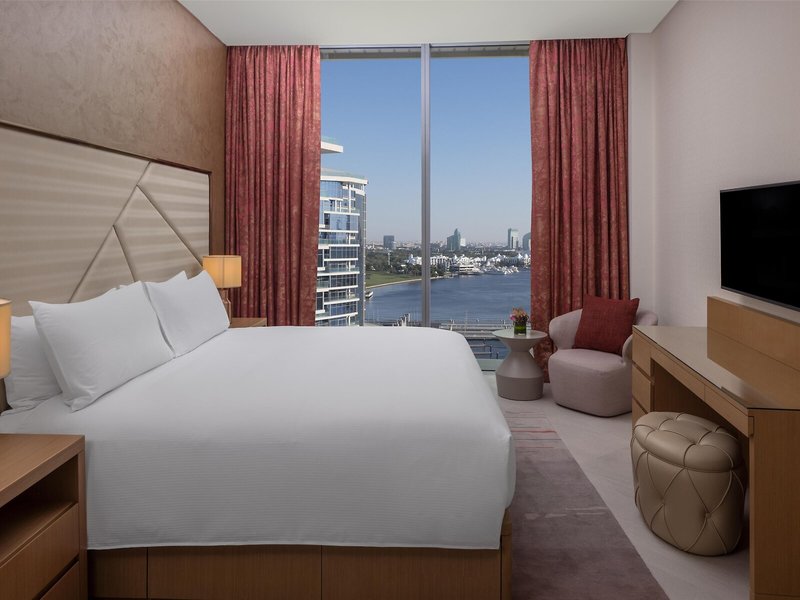 Hilton Dubai Creek Residences 43