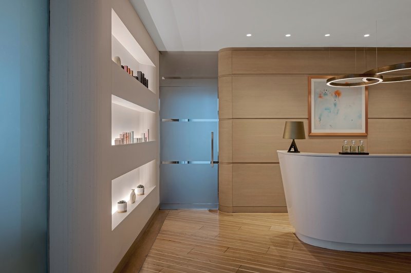 Hilton Dubai Creek Residences 9