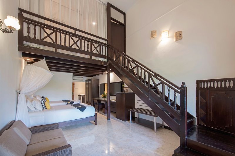 Legian Beach Hotel 13