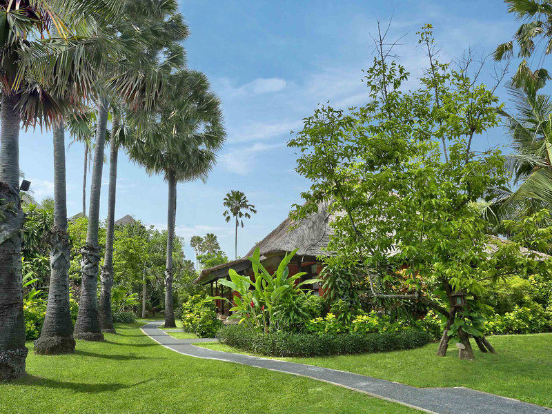 Legian Beach Hotel 14