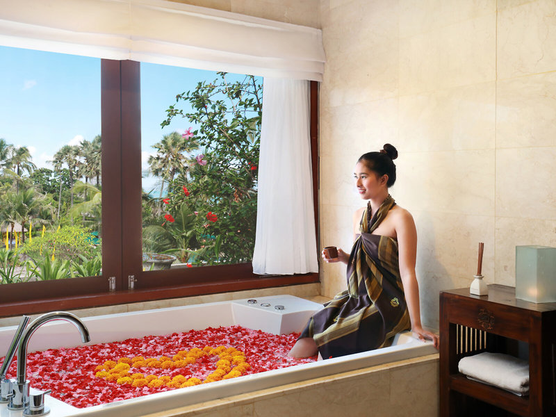 Legian Beach Hotel 35