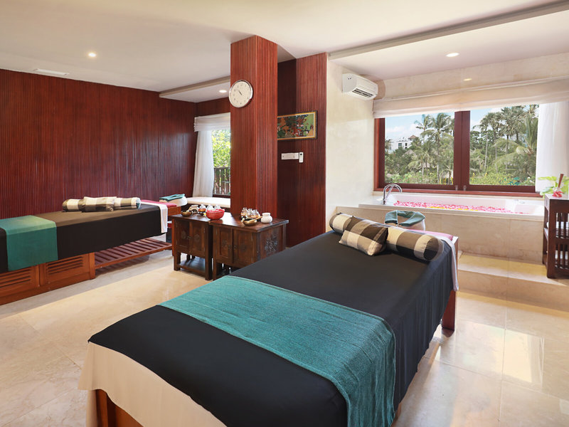 Legian Beach Hotel 38