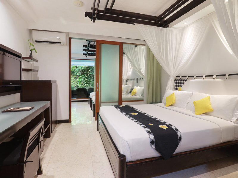 Legian Beach Hotel 46