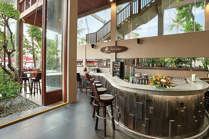 Legian Beach Hotel 21