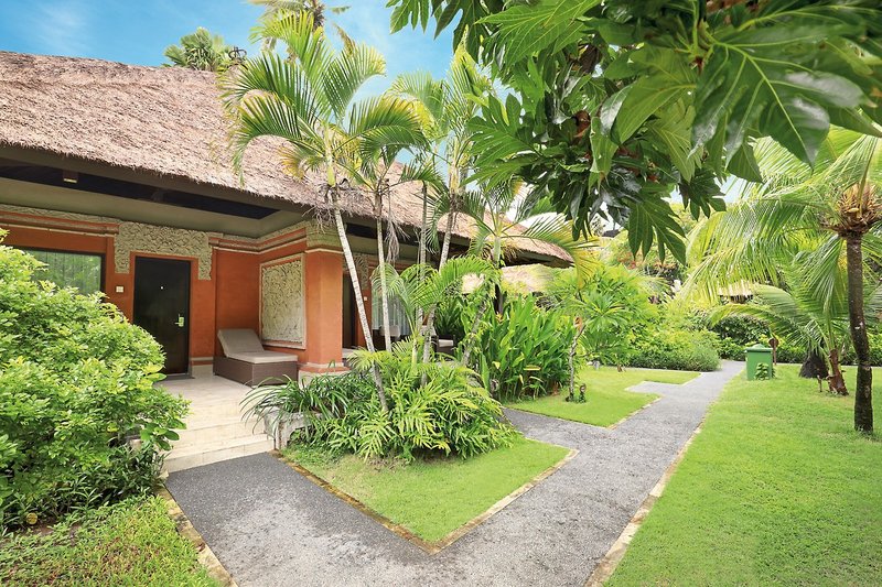 Legian Beach Hotel 9