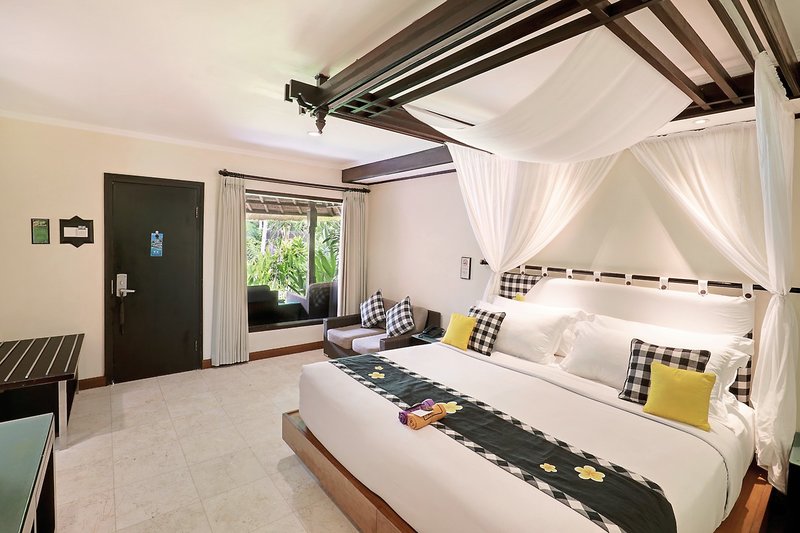Legian Beach Hotel 16