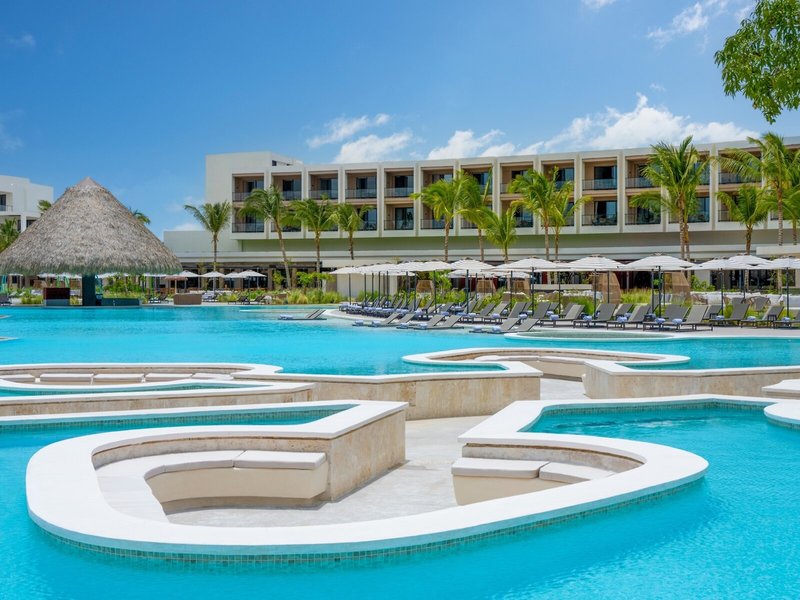 Zemi Miches All-Inclusive Resort, Curio Collection by Hilton 2