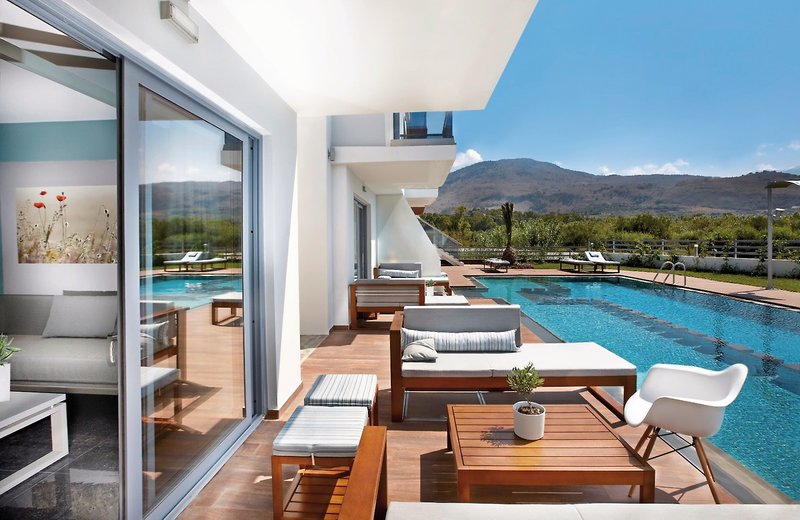 Sunday Beach Resort 2
