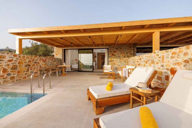 Deos Luxury Suites 6