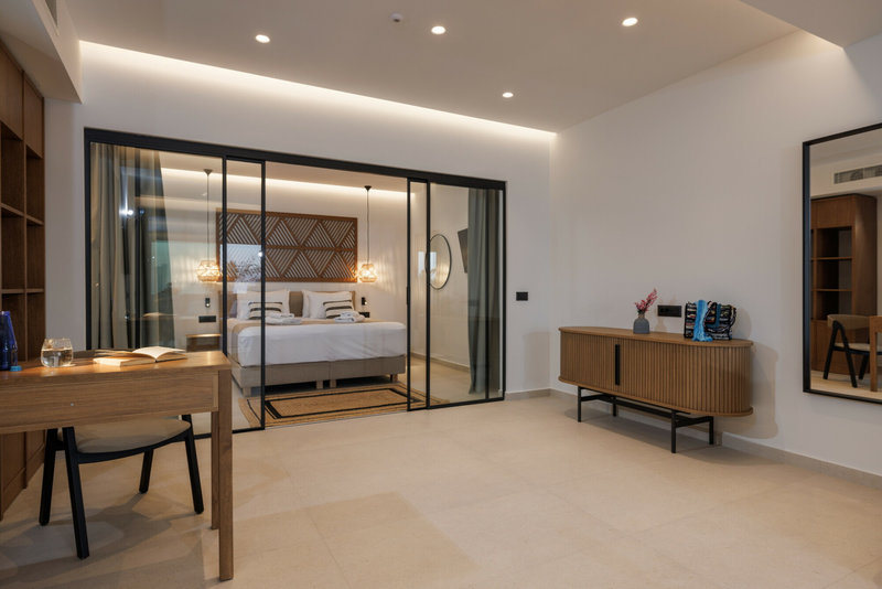 Deos Luxury Suites 7