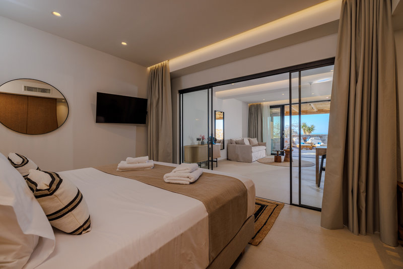 Deos Luxury Suites 9