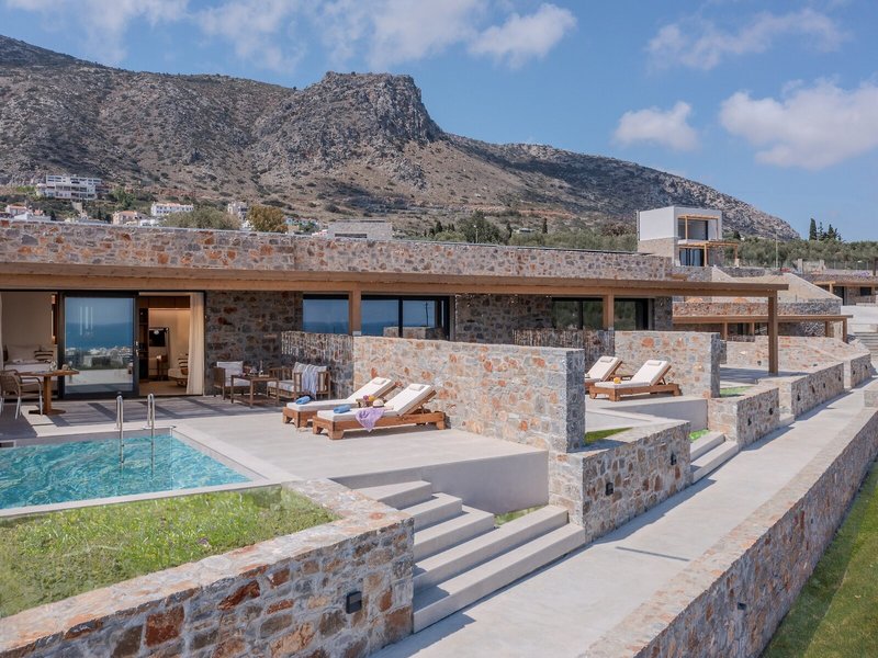 Deos Luxury Suites 12