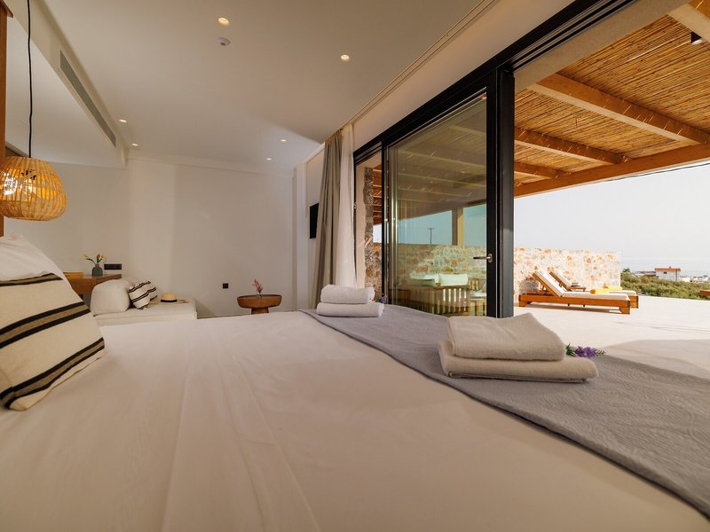 Deos Luxury Suites 23