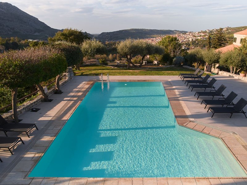 Eliathos Hillside Retreat 16