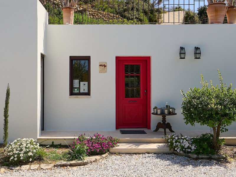 Eliathos Hillside Retreat 28