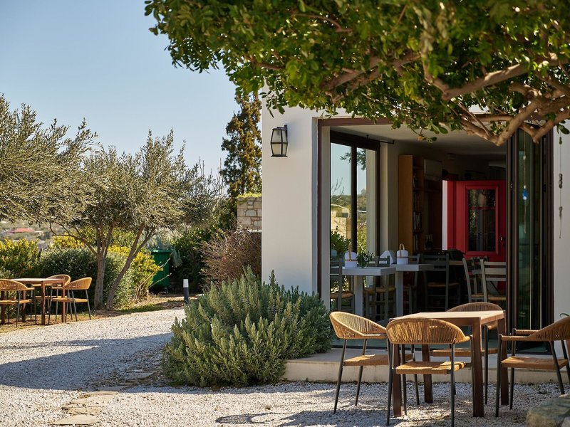 Eliathos Hillside Retreat 34