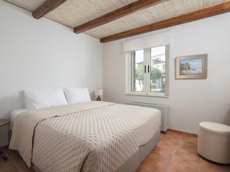 Eliathos Hillside Retreat 38