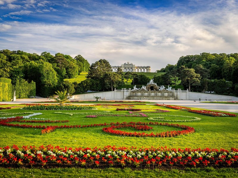 lyf Schoenbrunn Vienna 6