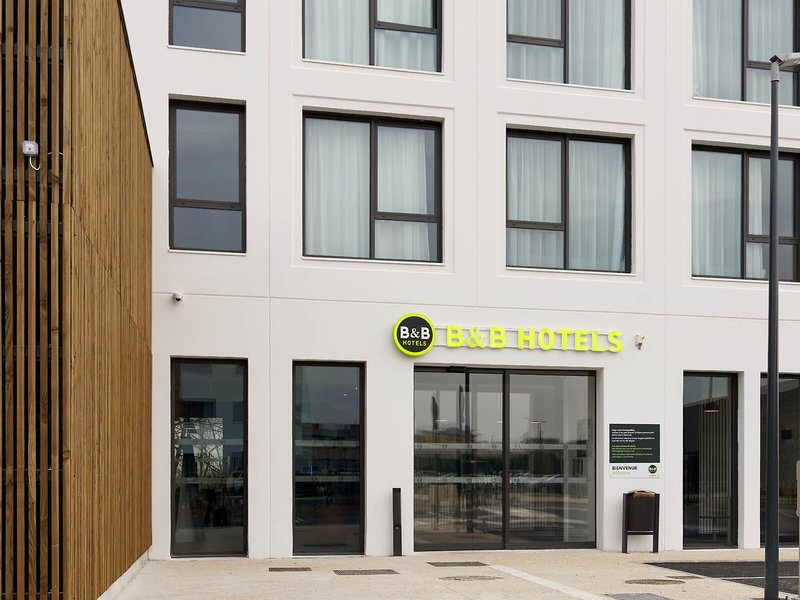 B&B Hotel Cergy Saint-Christophe Gare 2