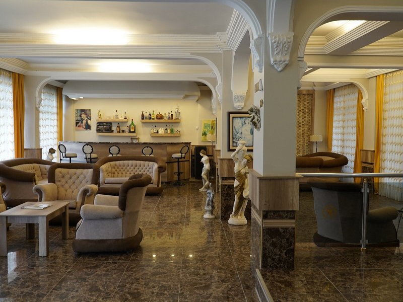 Medos Hotel 21