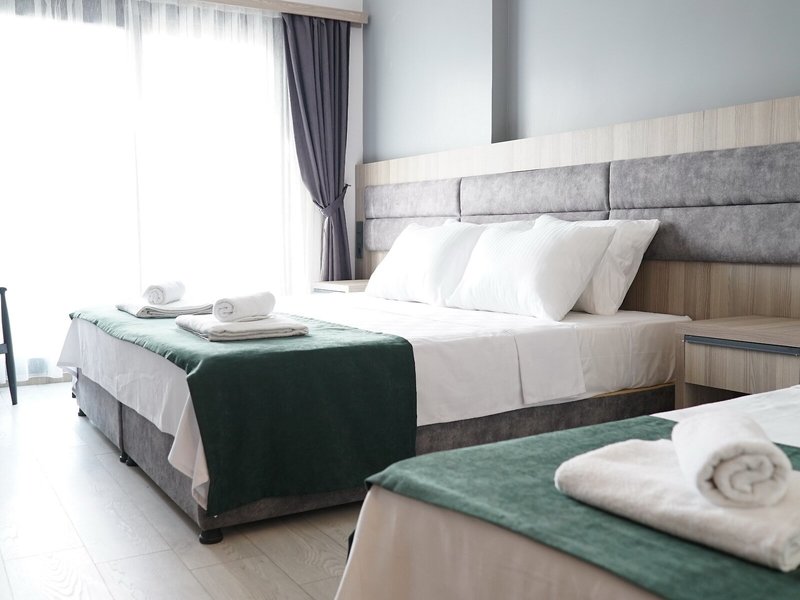 Medos Hotel 33