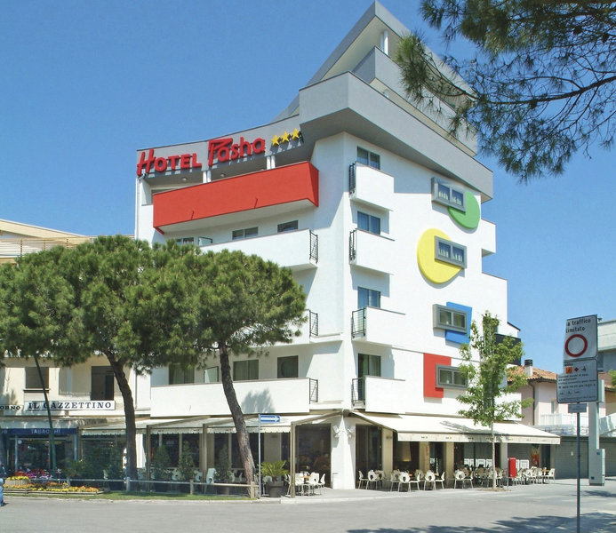 Pasha 7 - Exterior