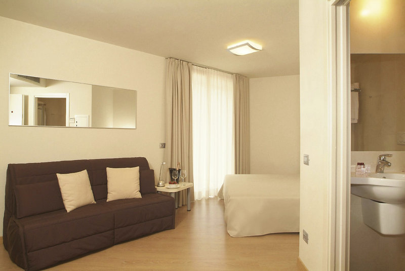 Pasha 9 - Room Example