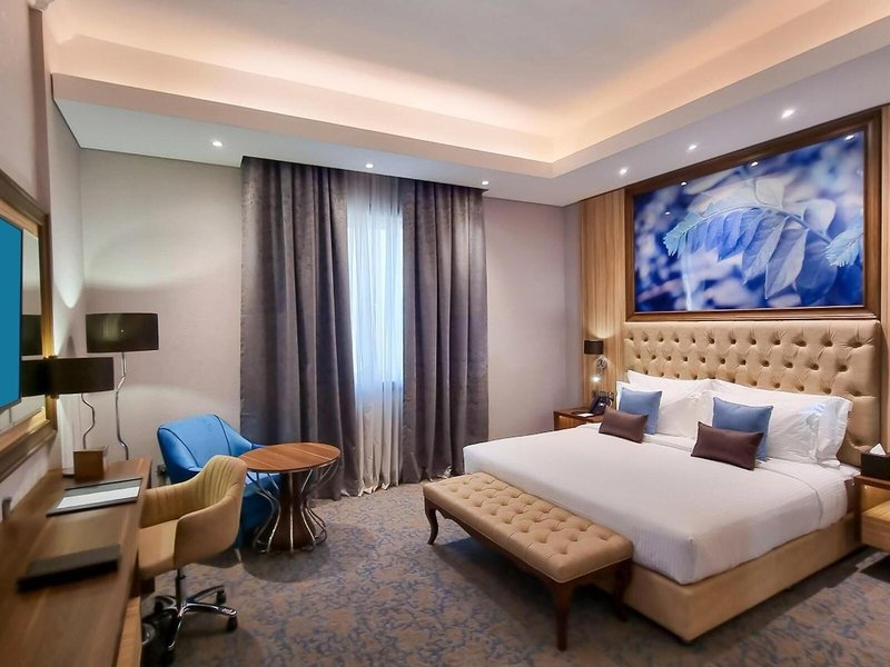 Millennium Place Doha 18