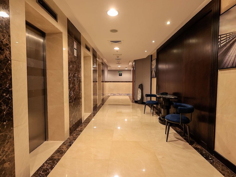 Best Western Premier M Four Hotel 3