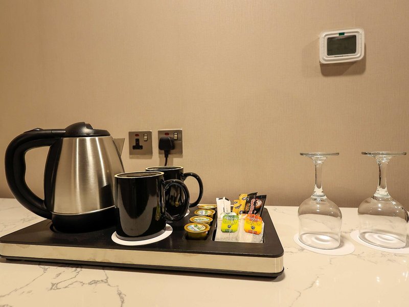 Best Western Premier M Four Hotel 11