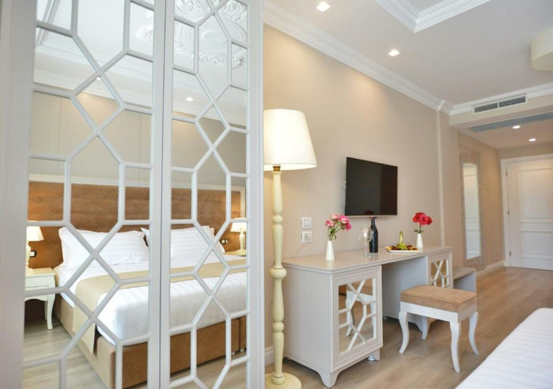 Flower Hotels & Resorts 3