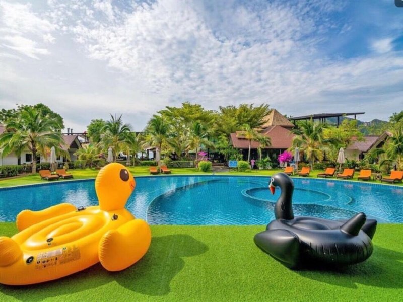 Phi Phi Andaman Legacy Resort 16