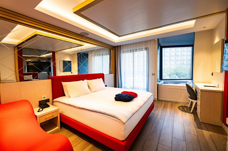 Granada Luxury Red 59