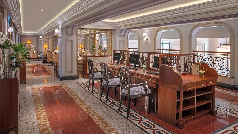 Silk Path Grand Hue Hotel 8