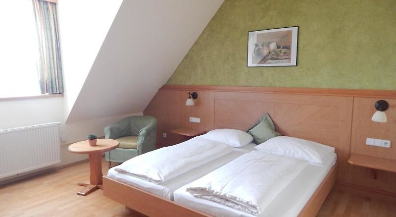 Restaurant & Hotel Neustifter 2