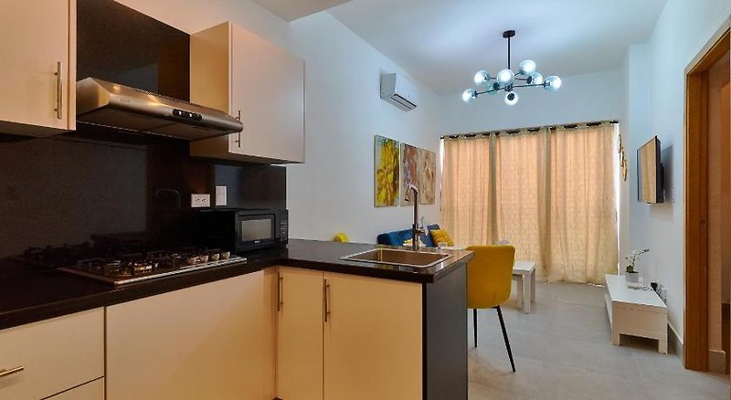 Central Suites Tower 5