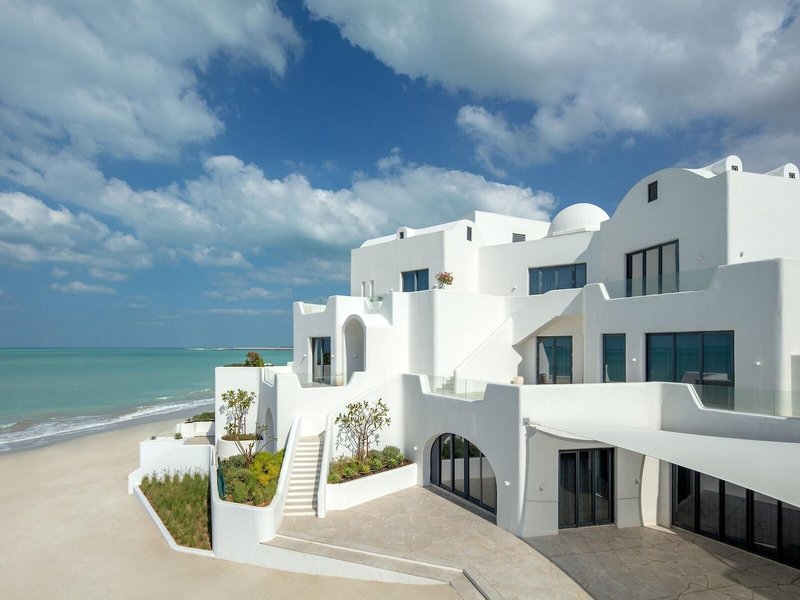 Anantara Santorini Abu Dhabi Retreat 2