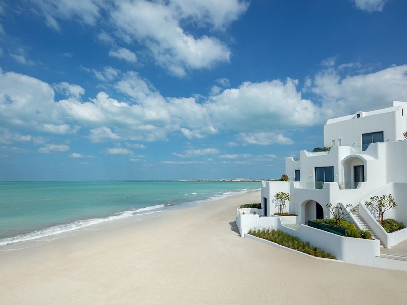 Anantara Santorini Abu Dhabi Retreat 4