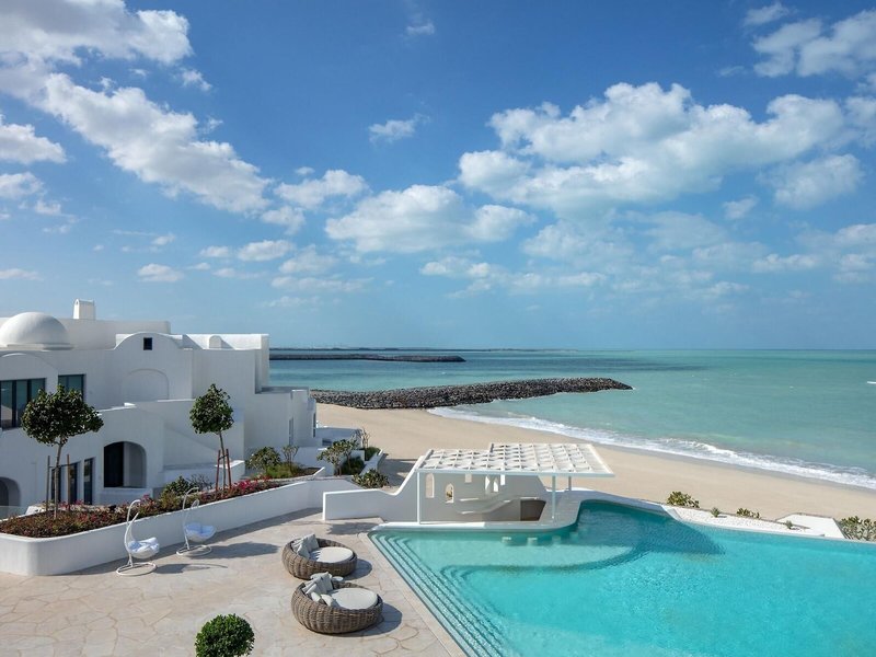 Anantara Santorini Abu Dhabi Retreat 15
