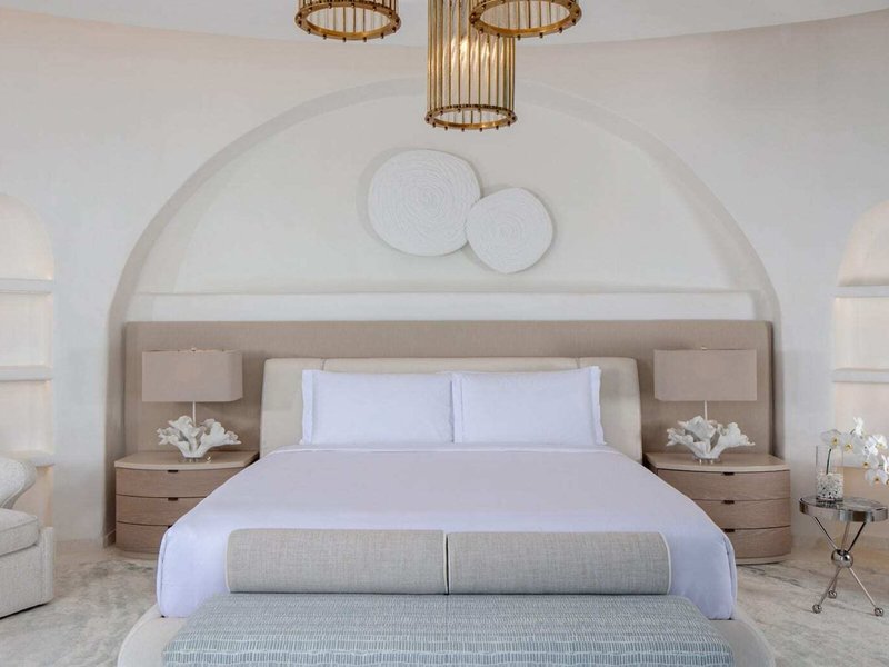 Anantara Santorini Abu Dhabi Retreat 33